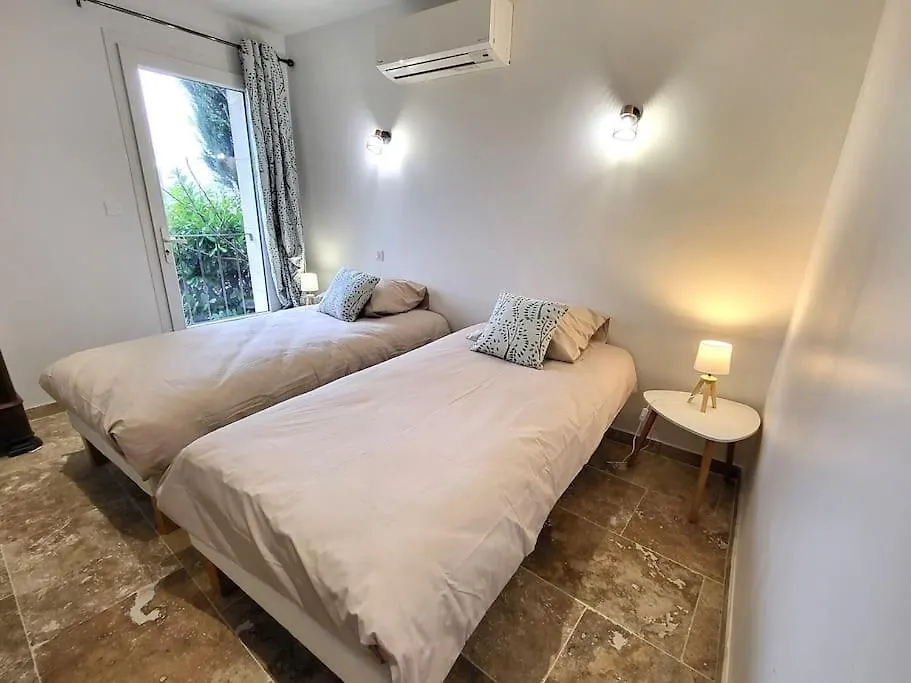 Holiday home La Grange Des Joumillons Villa Saint-Saturnin-les-Apt